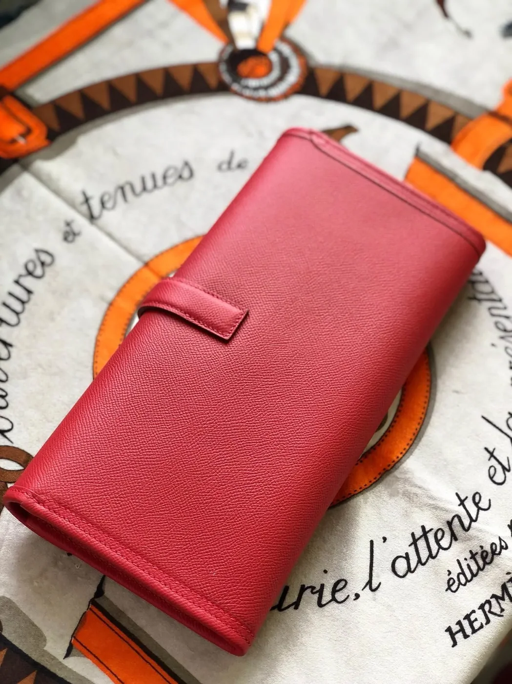 Hermes Jige Elan 29 Clutch Wallet in Red Hermes Jige Elan 29 Clutch Wallet in Red