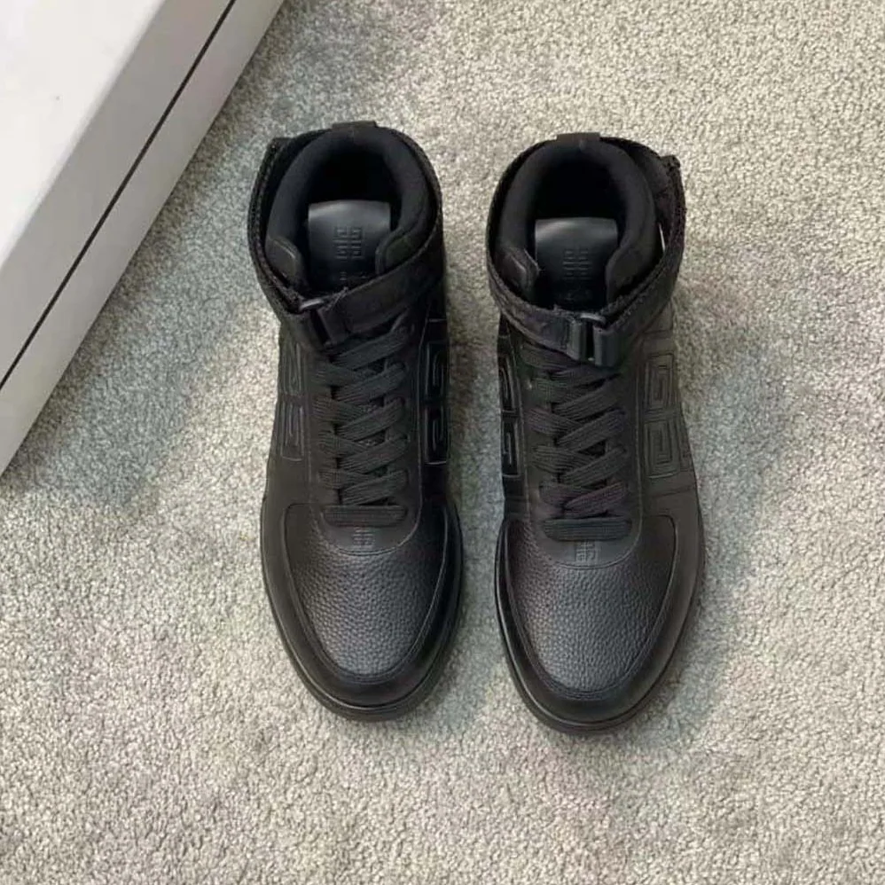 Givenchy G4 High Top Sneakers in Leather for Men in Black