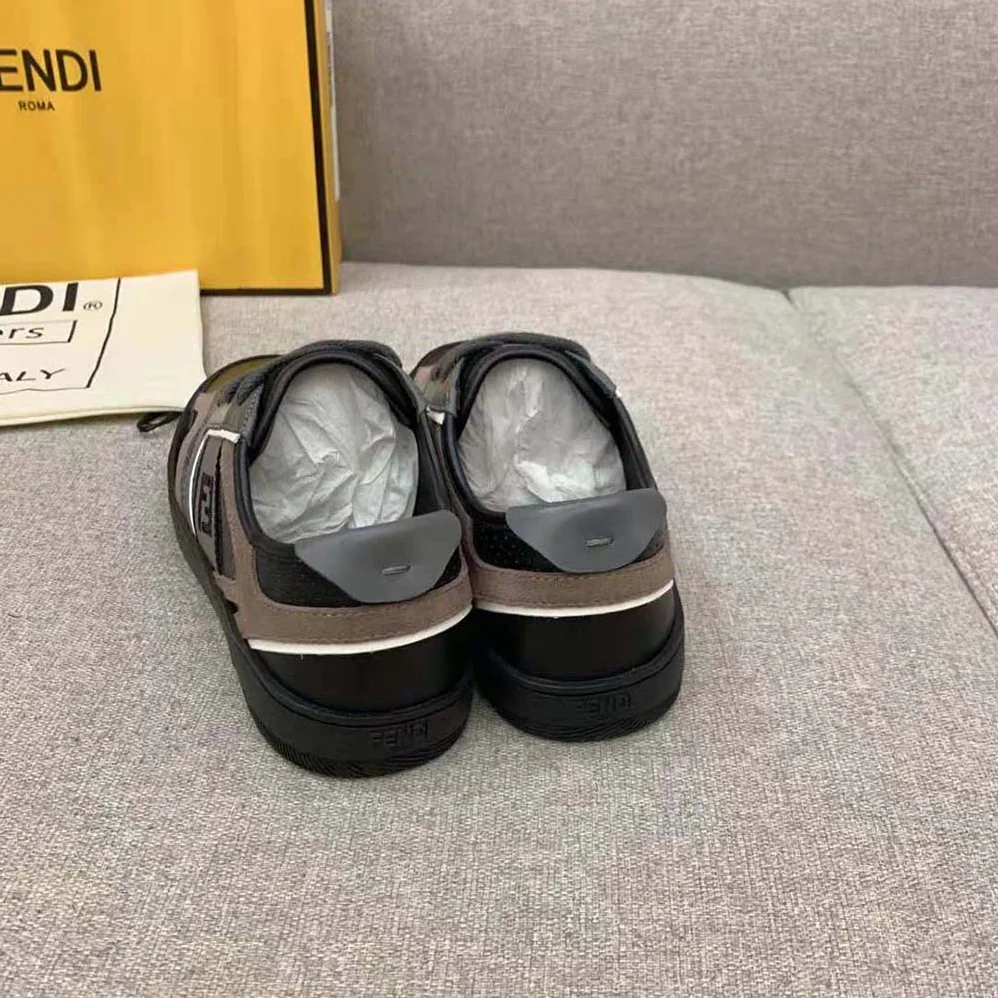 Fendi Step Black Leather Low for Men in tops Fendi Step Black Leather Low for Men in tops