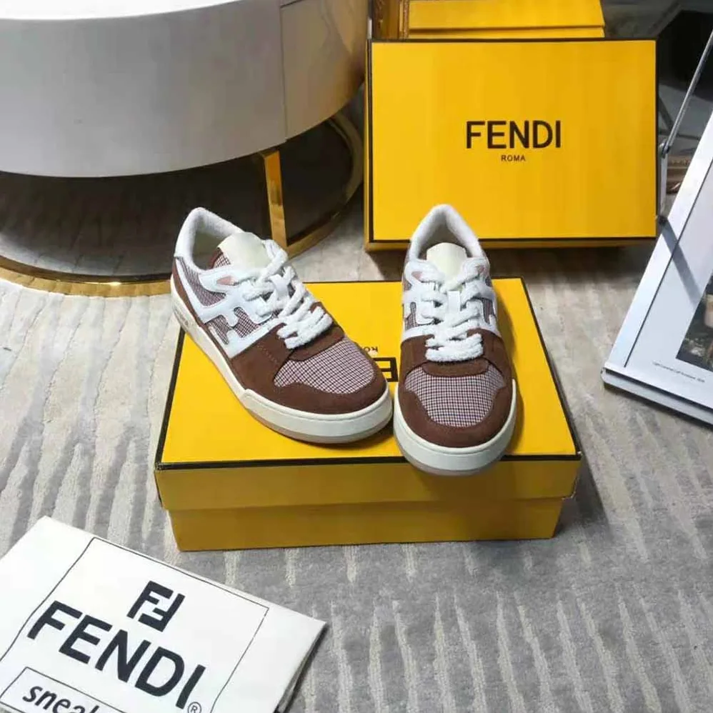 Fendi Fendi Match Brown Suede Low for Women in Tops Fendi Fendi Match Brown Suede Low for Women in Tops