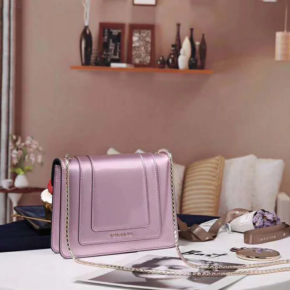 Bvlgari Serpenti Forever Mini Bag in Calf Leather for Women in Pink Bvlgari Serpenti Forever Mini Bag in Calf Leather for Women in Pink