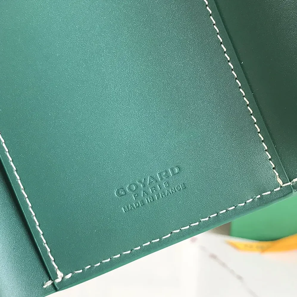 Goyard Saint Gabrie Wallet for Unisex in Green Goyard Saint Gabrie Wallet for Unisex in Green