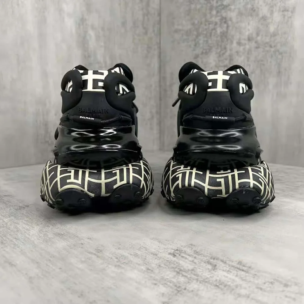 Balmain Neoprene and Calfskin Unicorn Low-Top Sneakers for Unisex in Black Balmain Neoprene and Calfskin Unicorn Low-Top Sneakers for Unisex in Black