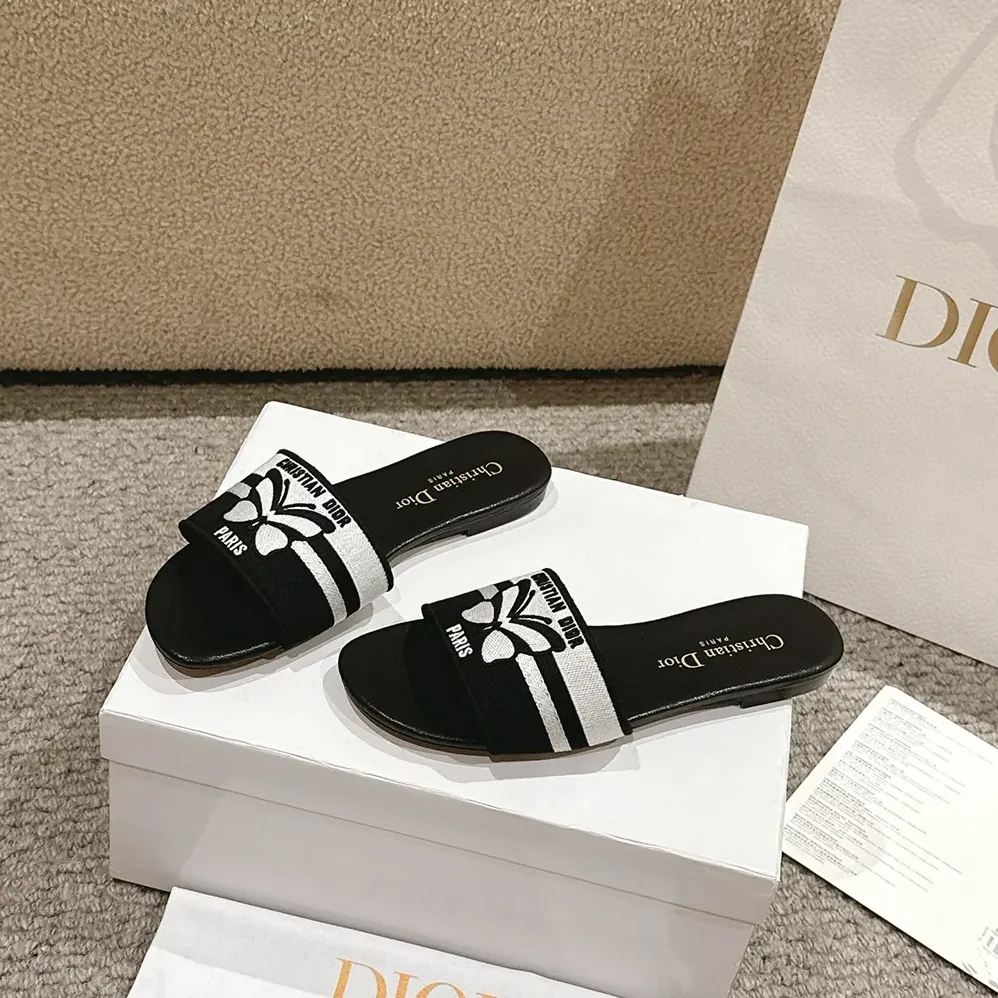 Dior Dway Slide Black and White Cotton Embroidered with Christian Dior Papillon Motif for Women Dior Dway Slide Black and White Cotton Embroidered with Christian Dior Papillon Motif for Women