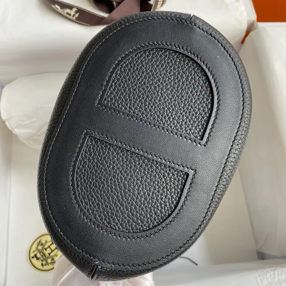 Hermes In the Loop 18 Handbag Clemence Leather for Women in Black/Gold