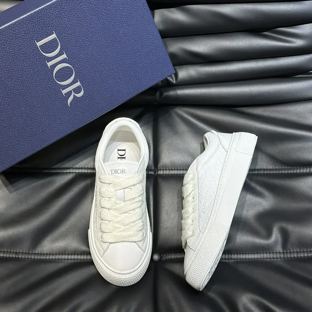Dior B33 Sneaker White Grained Calfskin and White Dior Gravity Leather for Men Dior B33 Sneaker White Grained Calfskin and White Dior Gravity Leather for Men