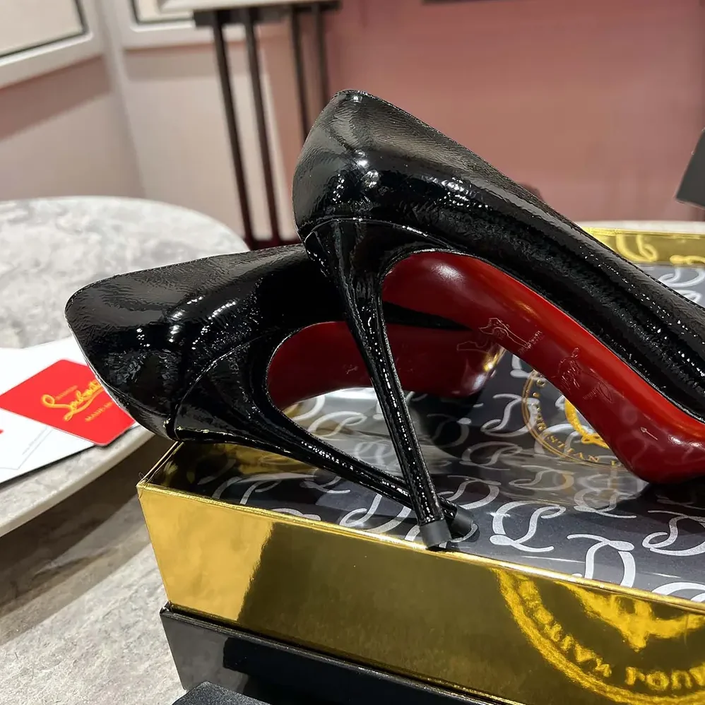 Christian Louboutin Kate 100 mm Pumps Star Textured Laminated Calf Leather for Women in Black Christian Louboutin Kate 100 mm Pumps Star Textured Laminated Calf Leather for Women in Black