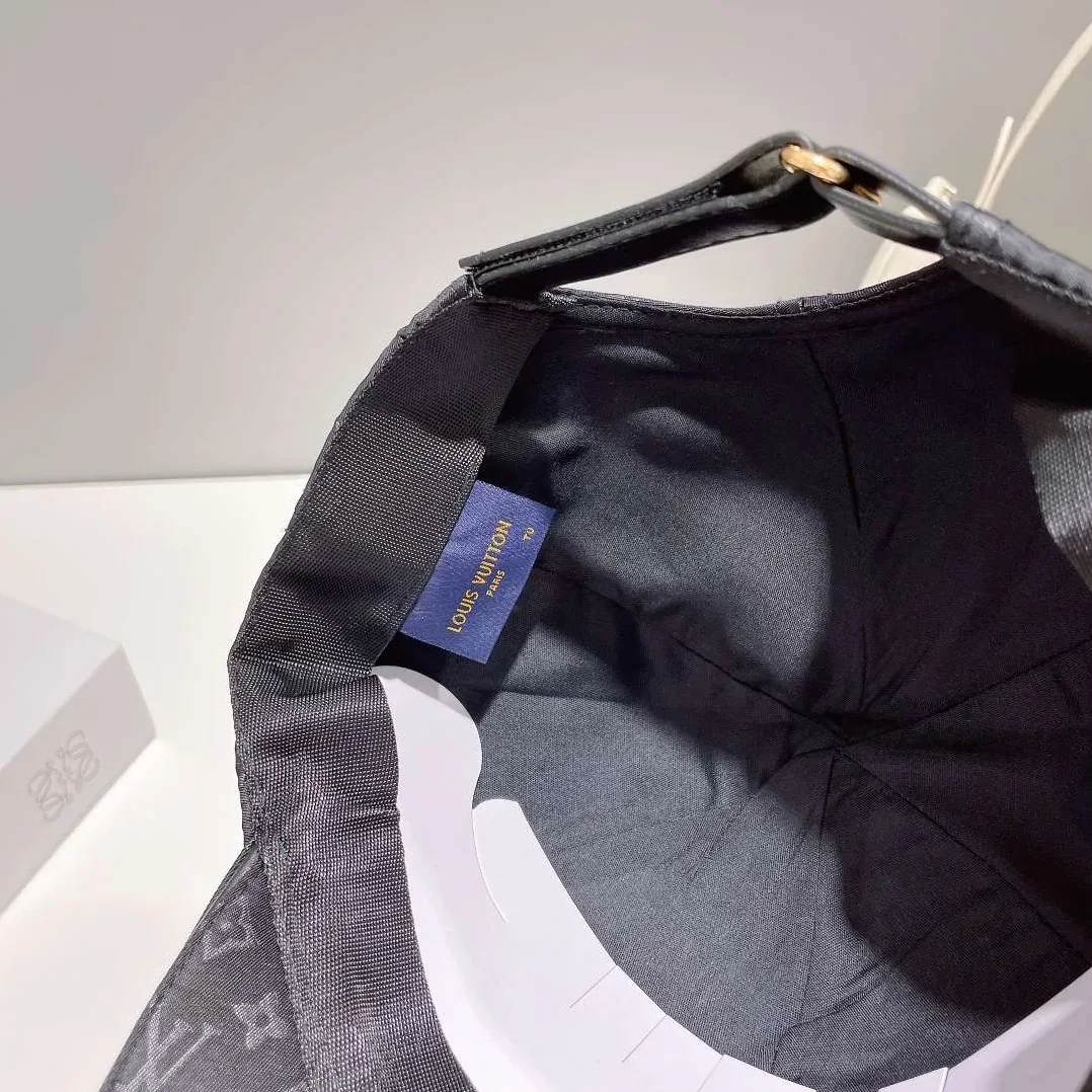 Louis Vuitton Iconic Cap Black Louis Vuitton Iconic Cap Black
