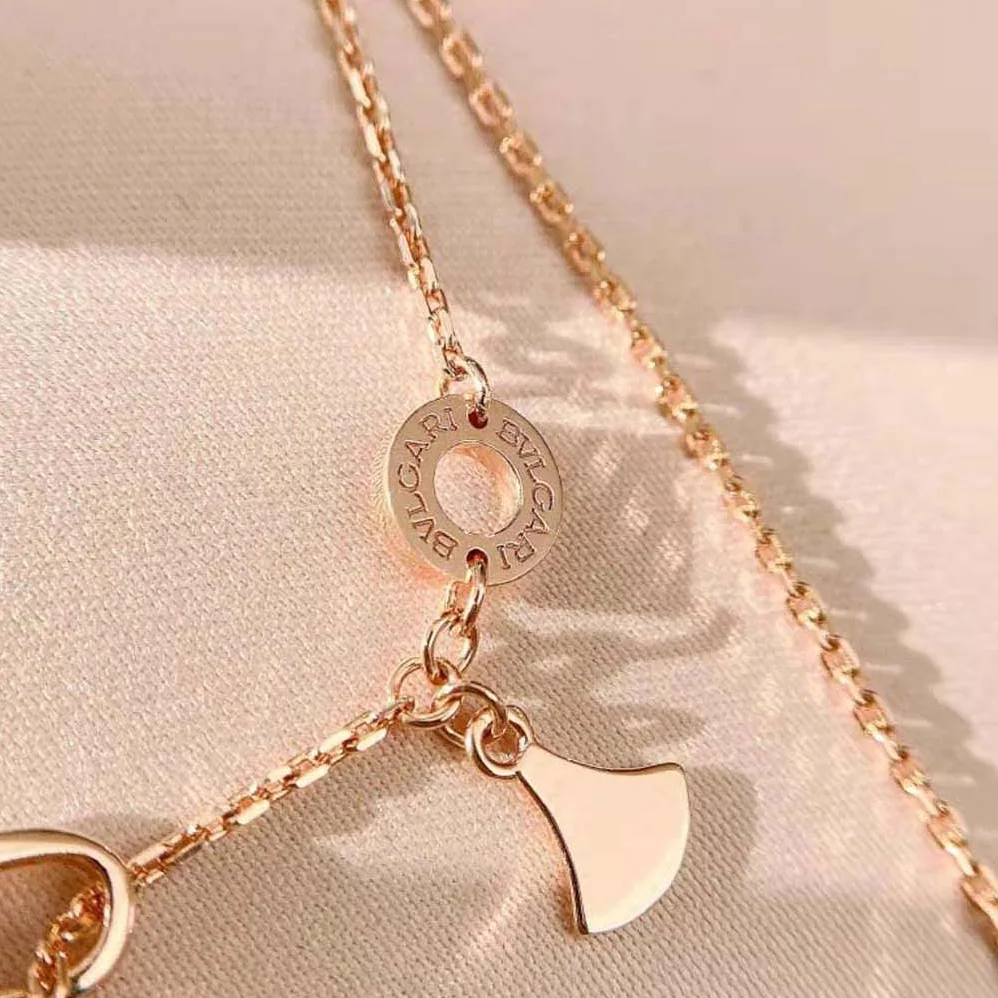 Bvlgari DIVAS' DREAM Necklace in 18 KT Rose Gold Set for Women in Pink