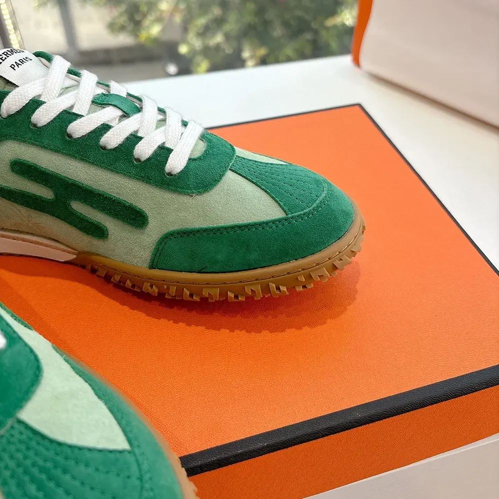 Hermes Jet Sneaker in Technical Canvas and Suede Goatskin for Unisex in Green