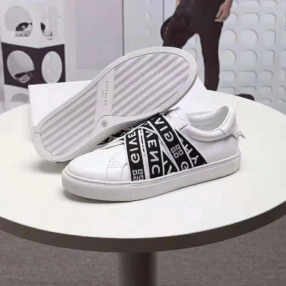 Givenchy Givenchy 4G Webbing Sneakers in Leather for Women in White Givenchy Givenchy 4G Webbing Sneakers in Leather for Women in White