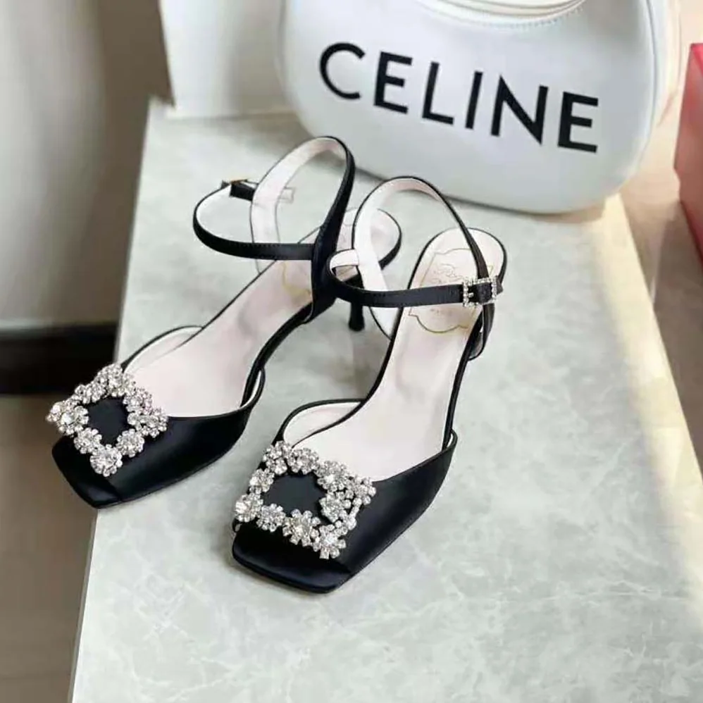 Roger Vivier Flower Strass Buckle Sandals in Satin for Women in Black