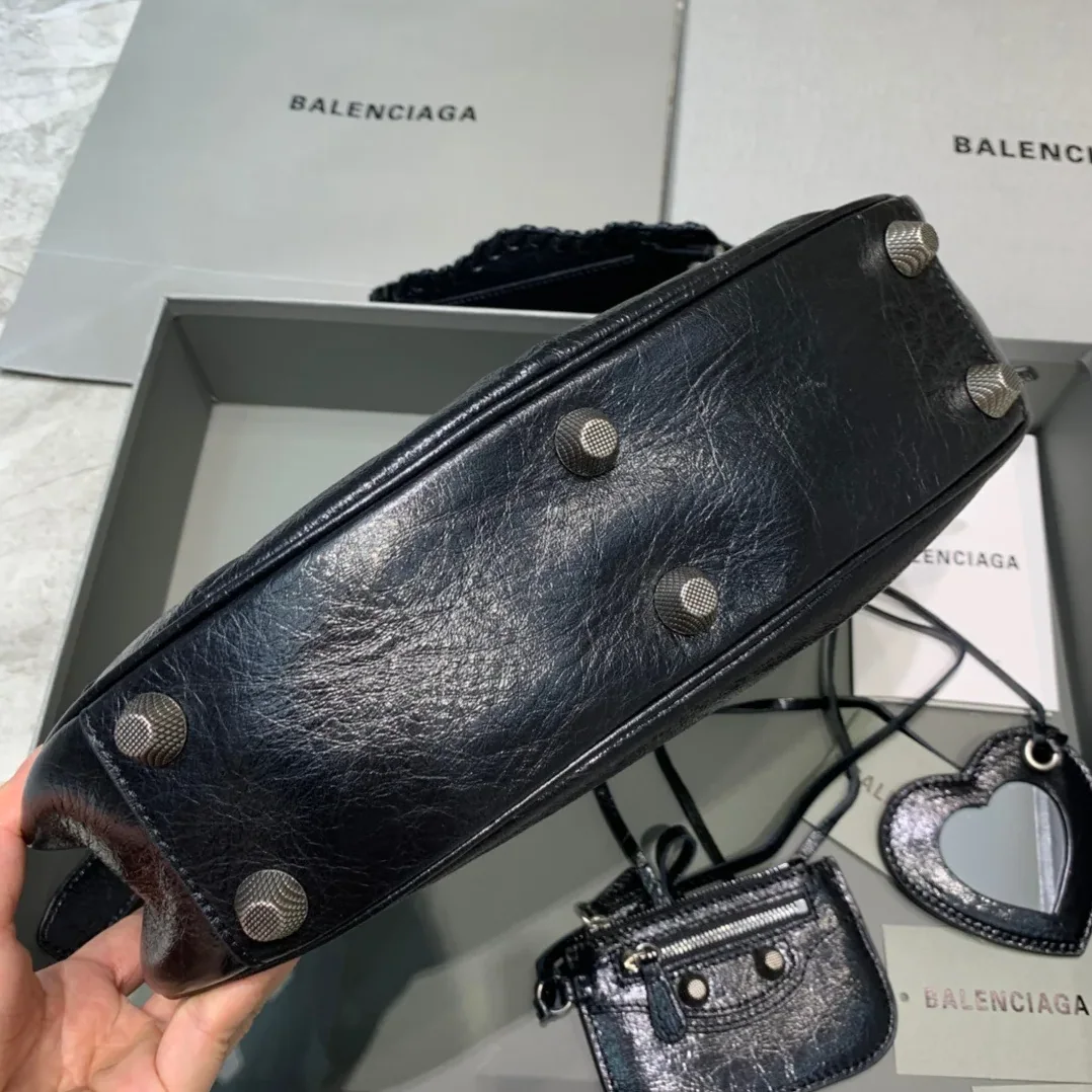 Balenciaga Le Cagole XS Shoulder Bag In Black