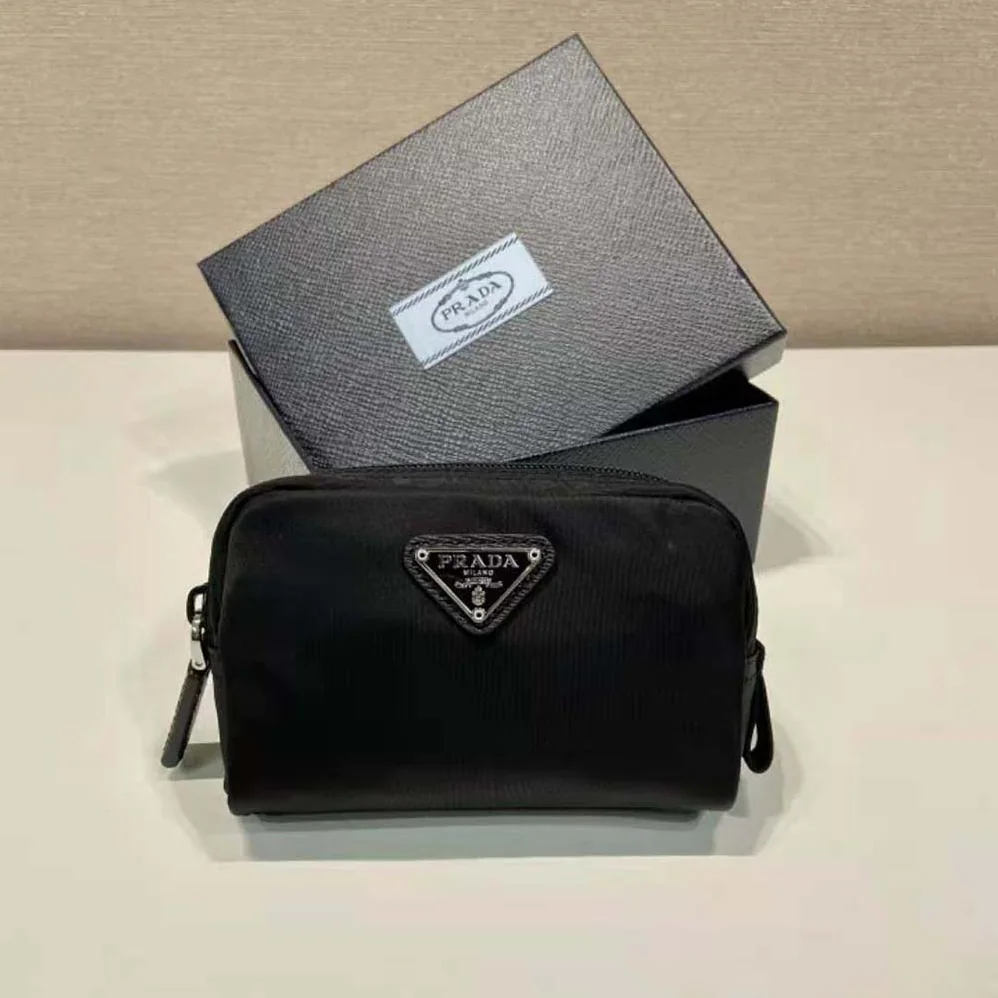 Prada Small Re-Nylon Wallet for Women in Black Prada Small Re-Nylon Wallet for Women in Black