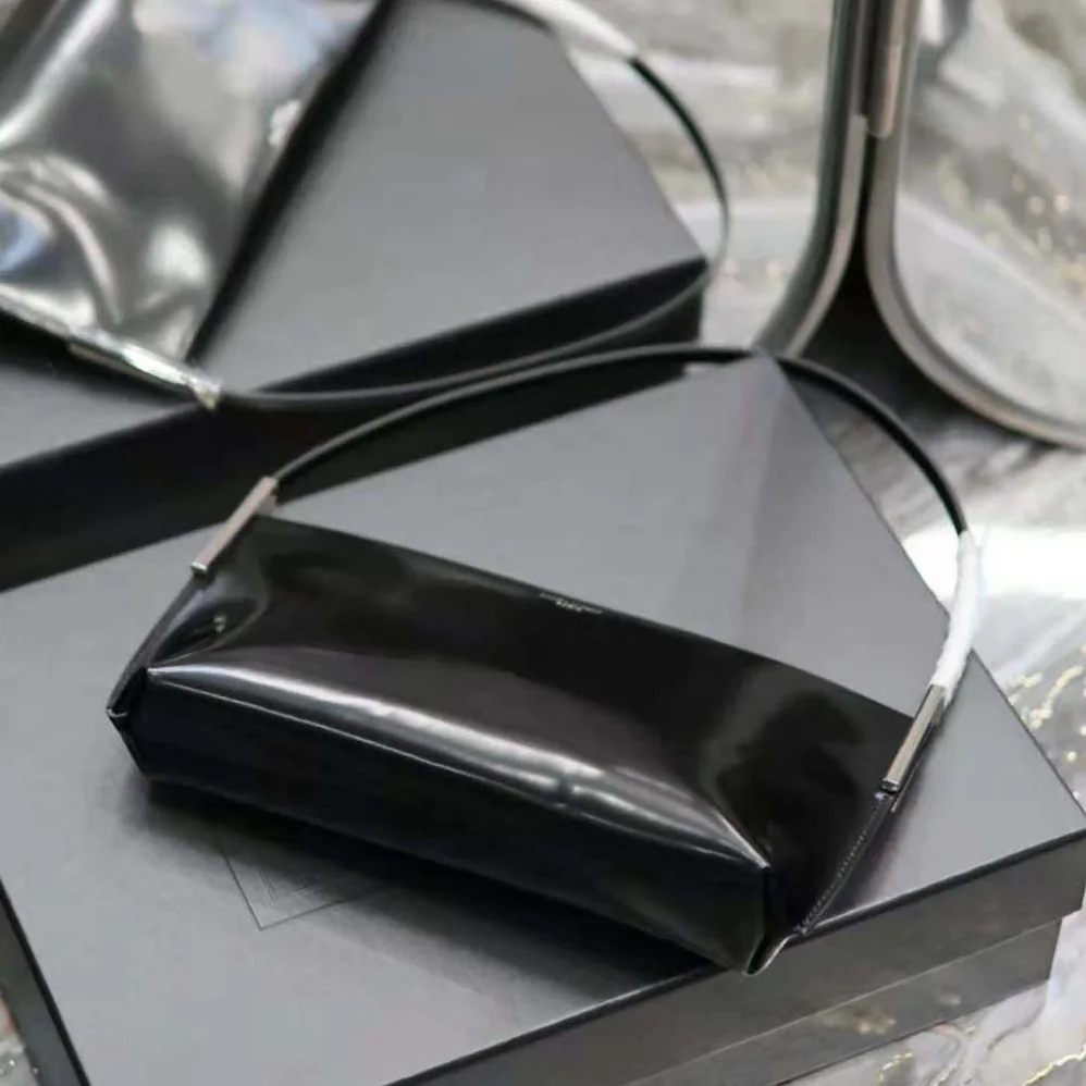 Saint Laurent YSL Suzanne Small in Shiny Leather for Women in Black