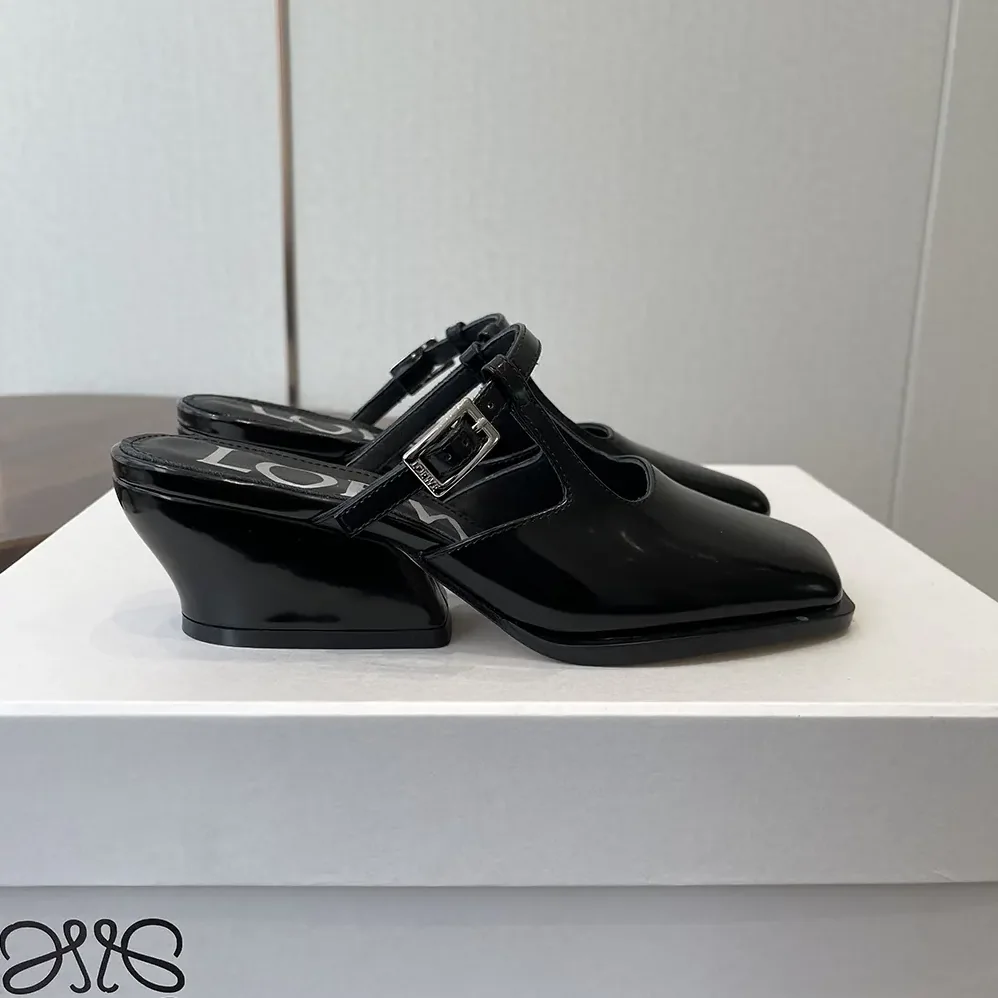 Loewe Onda Mule In Brushed Calfskin for Women in Black