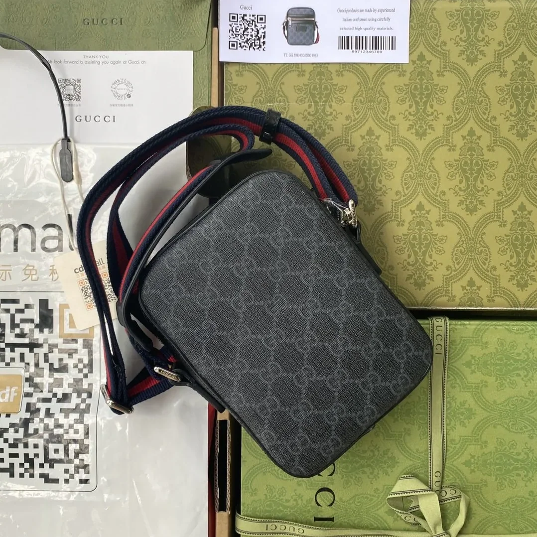 Gucci GG Messenger Bag Black/Grey GG Supreme Canvas A Material With Low Environmental Impact With Black /