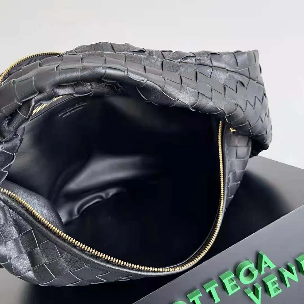 Bottega Veneta Small Jodie Intrecciato Leather Shoulder Bag for Women in Black Bottega Veneta Small Jodie Intrecciato Leather Shoulder Bag for Women in Black