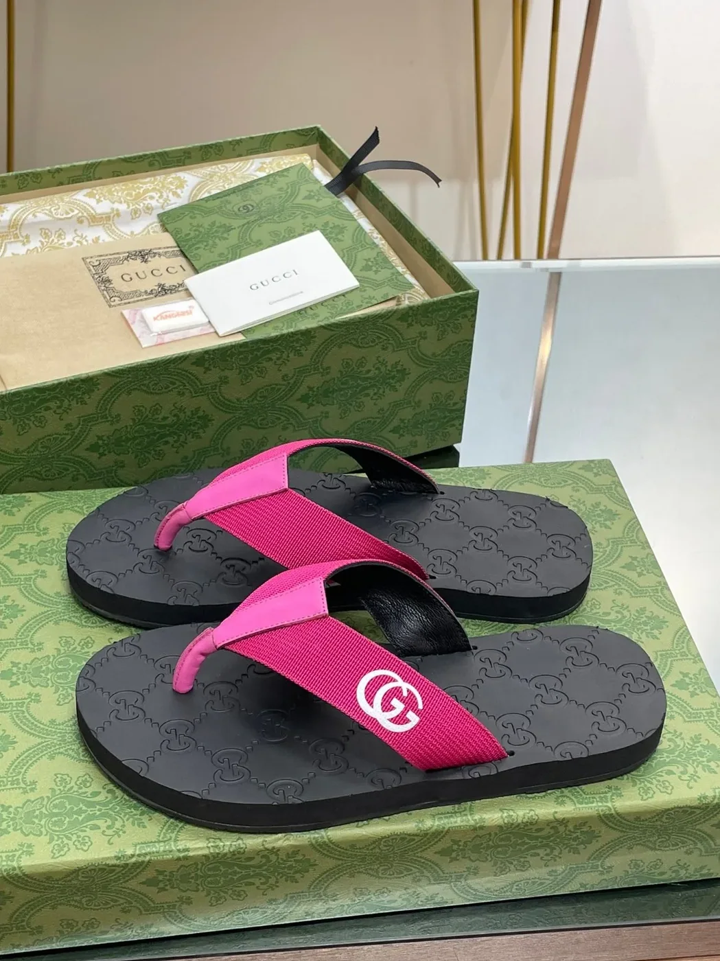 Gucci Thong Sandal Pink Gucci Thong Sandal Pink
