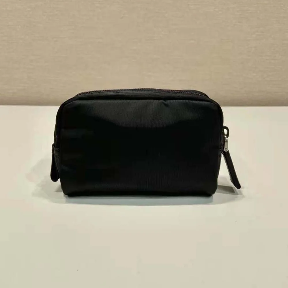 Prada Small Re-Nylon Wallet for Women in Black Prada Small Re-Nylon Wallet for Women in Black