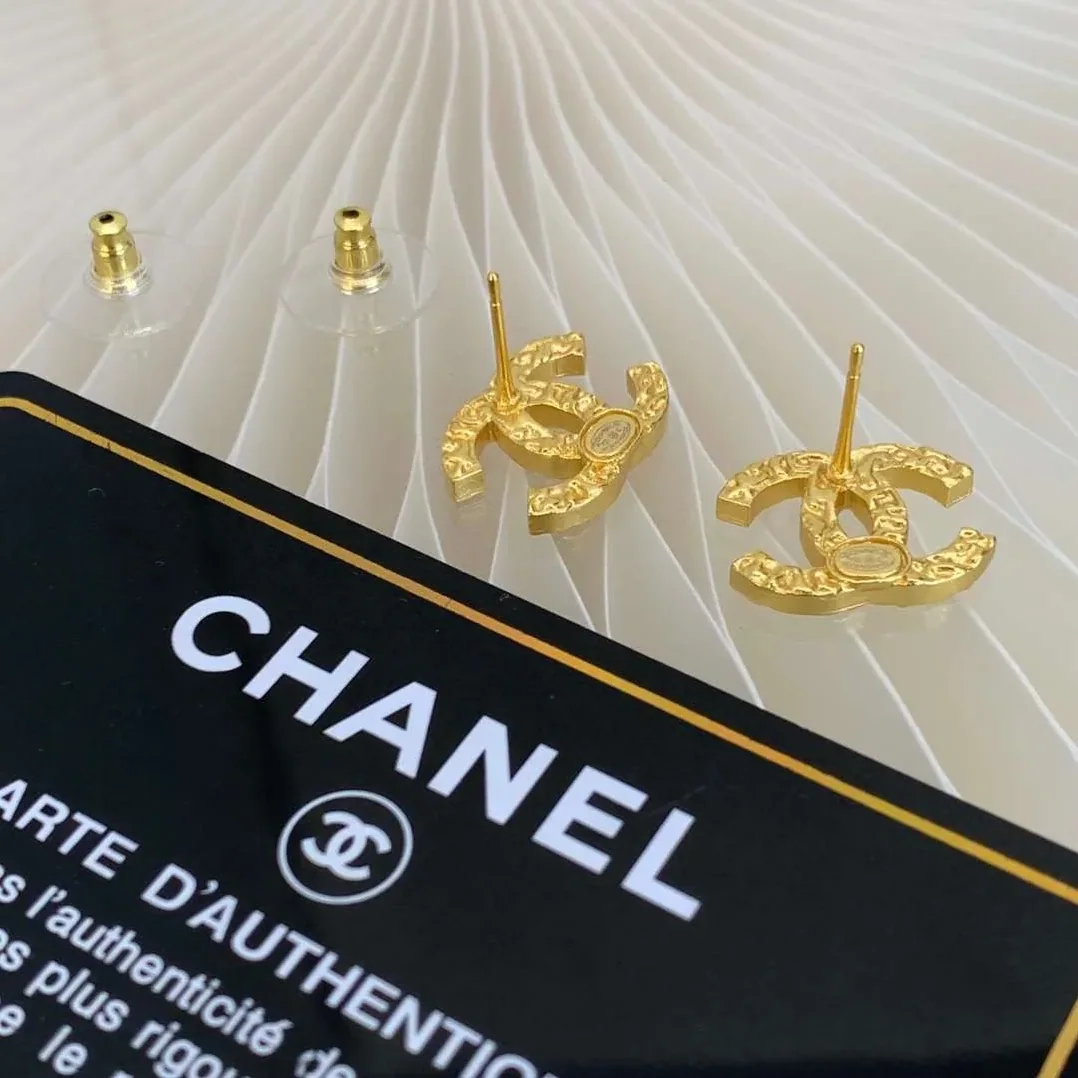 Chanel CC Earrings Gold Chanel CC Earrings Gold