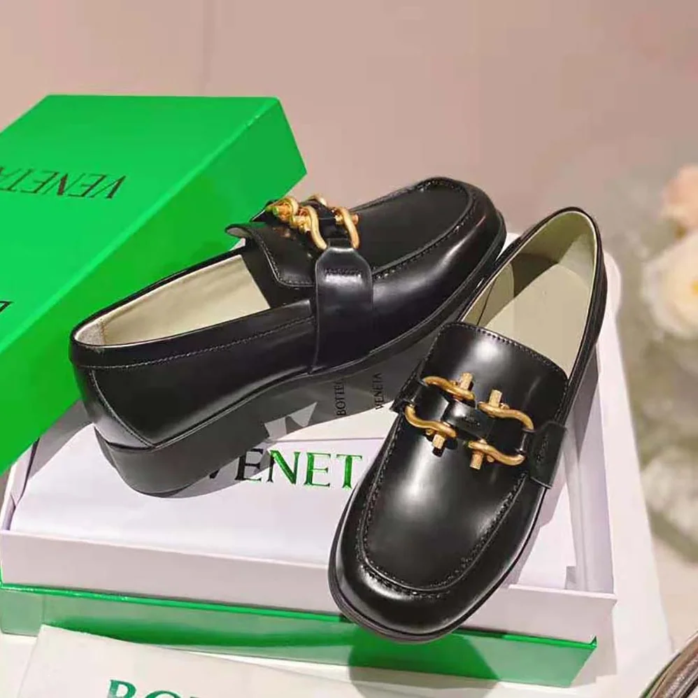 Bottega Veneta Monsieur Loafer in Calfskin Leather for Unisex in Black Bottega Veneta Monsieur Loafer in Calfskin Leather for Unisex in Black
