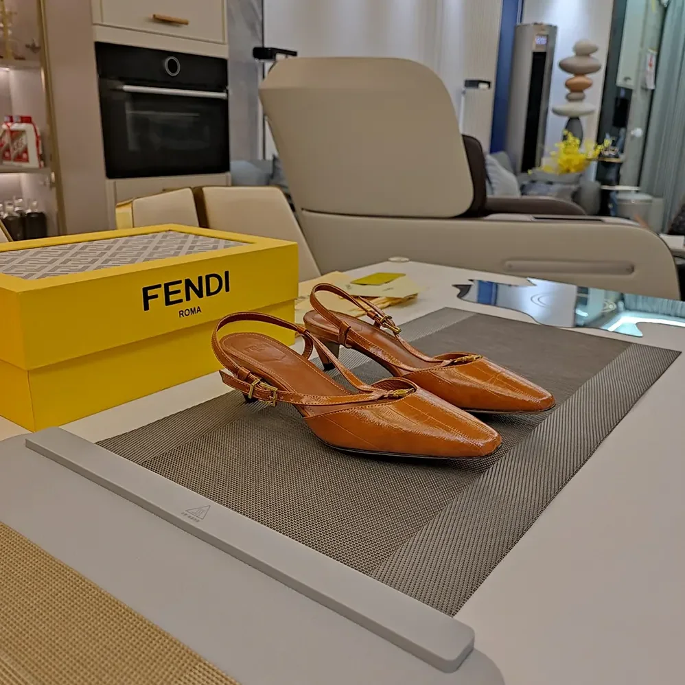 Fendi FFold Beige EEl Leather Low for Women in heeled Slingbacks