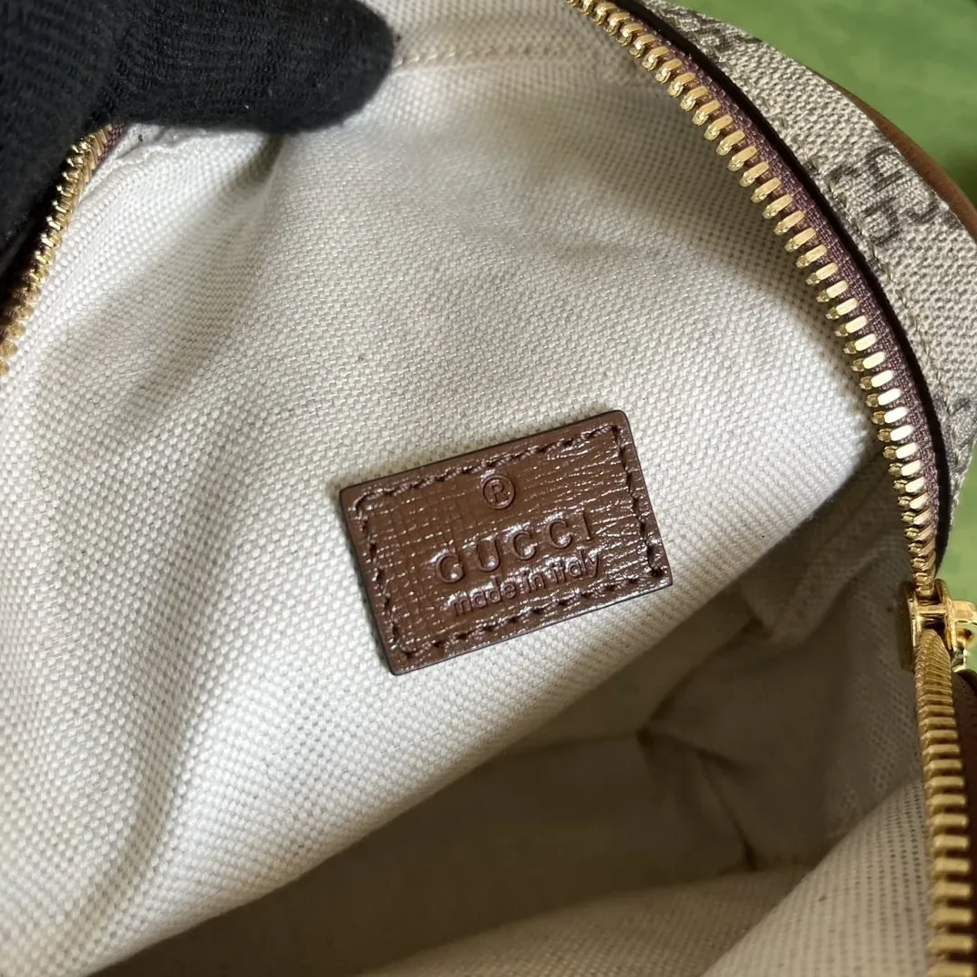 Gucci Multi in Function Bag Brown /