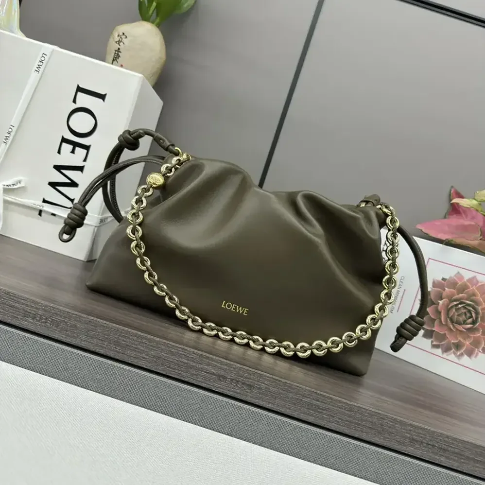 Loewe Medium Flamenco Purse in Mellow Nappa Lambskin for Unisex in Dark Khaki Green