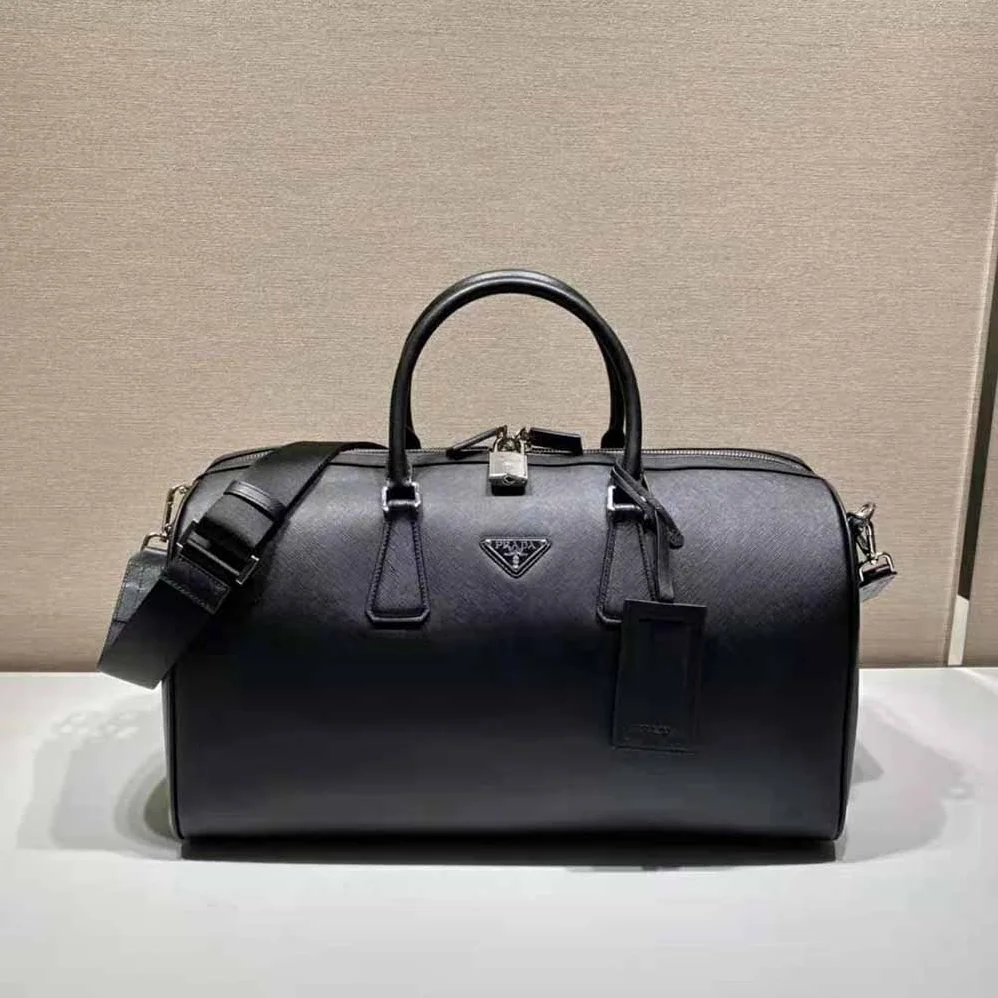 Prada Elegant Duffle Bag in Saffiano Leather Travel Bag for Men in Black Prada Elegant Duffle Bag in Saffiano Leather Travel Bag for Men in Black