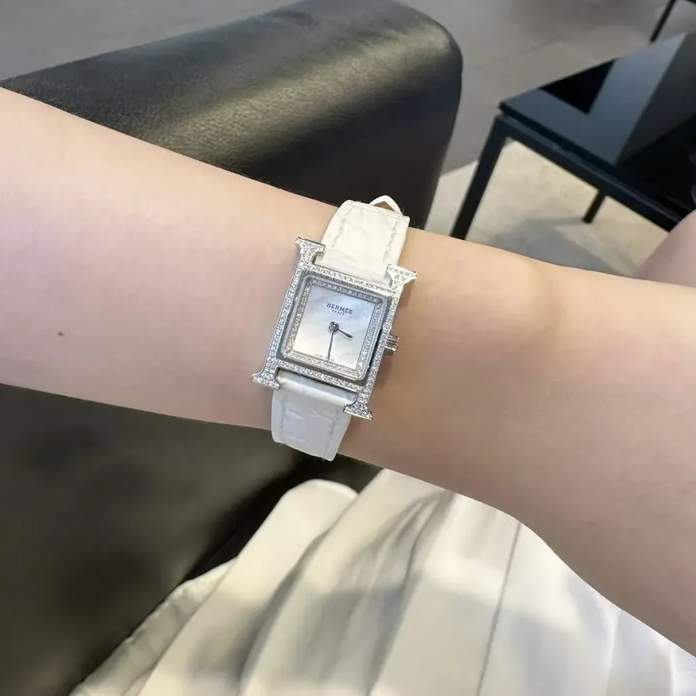 Hermes Heure H Watch Mini Model 21 mm for Women in White Hermes Heure H Watch Mini Model 21 mm for Women in White