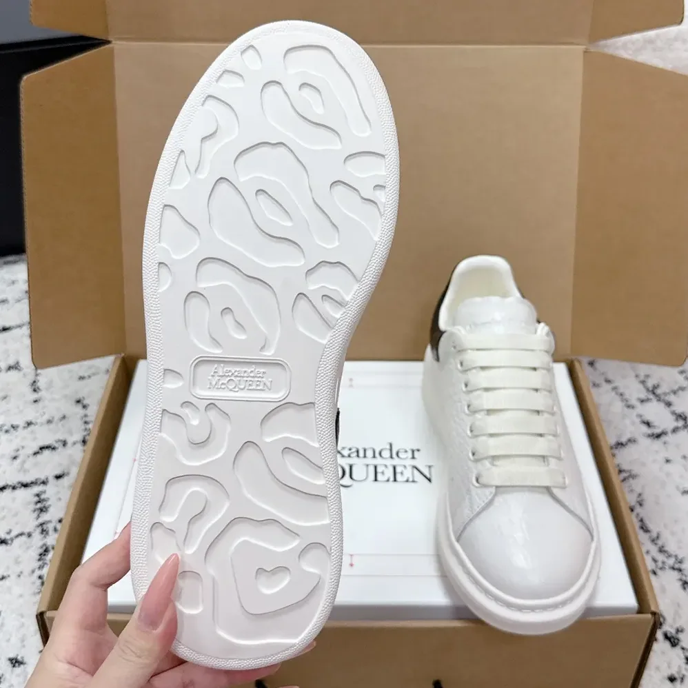 Alexander Mcqueen Oversized Sneaker in Off White for Unisex in Black Alexander Mcqueen Oversized Sneaker in Off White for Unisex in Black