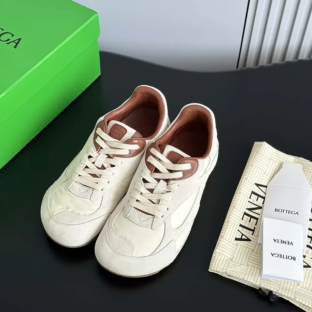 Bottega Veneta Orbit Flash Sneaker for Unisex in Beige