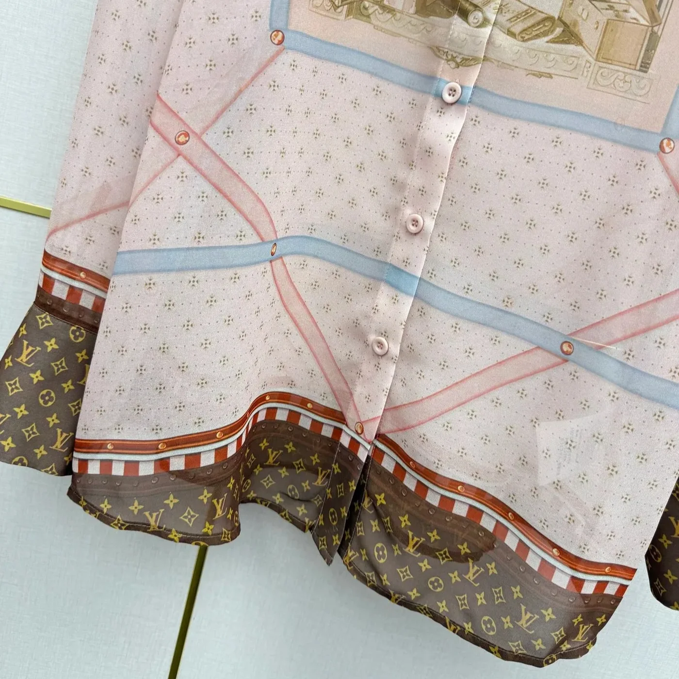 Louis Vuitton Heritage Travel Print Blouse Pink Louis Vuitton Heritage Travel Print Blouse Pink