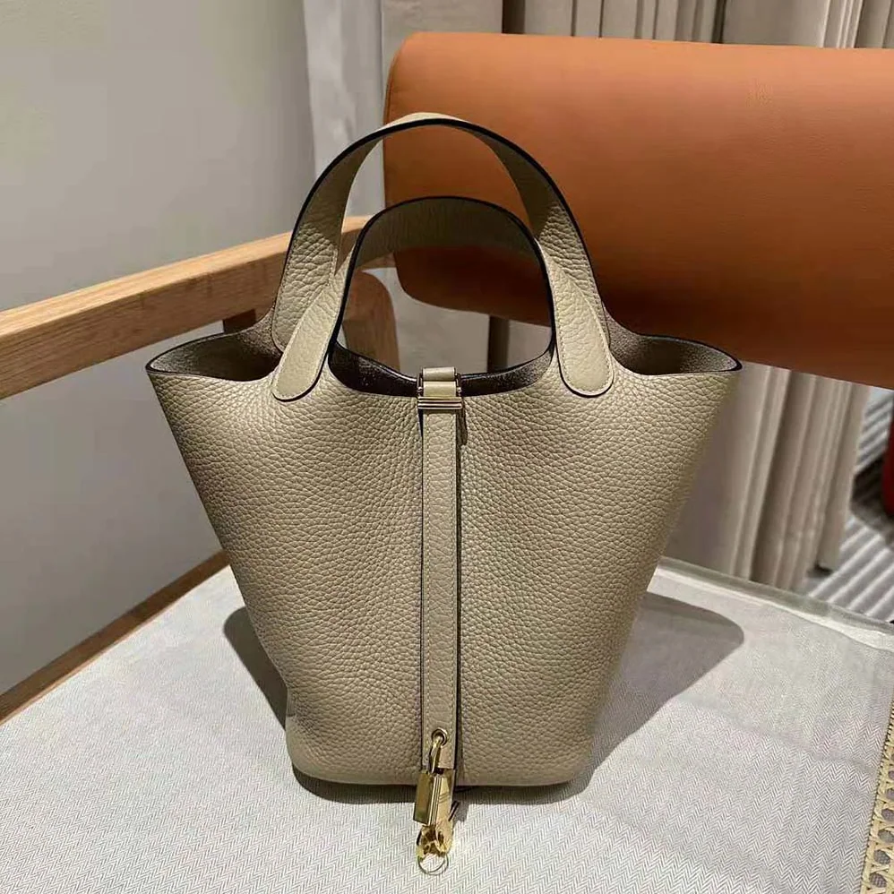 Hermes Picotin Lock 18cm in Clémence leather for Women in Gray