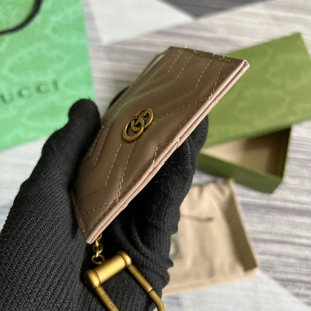 Gucci GG Marmont Keychain Wallet Beige / Gucci GG Marmont Keychain Wallet Beige /