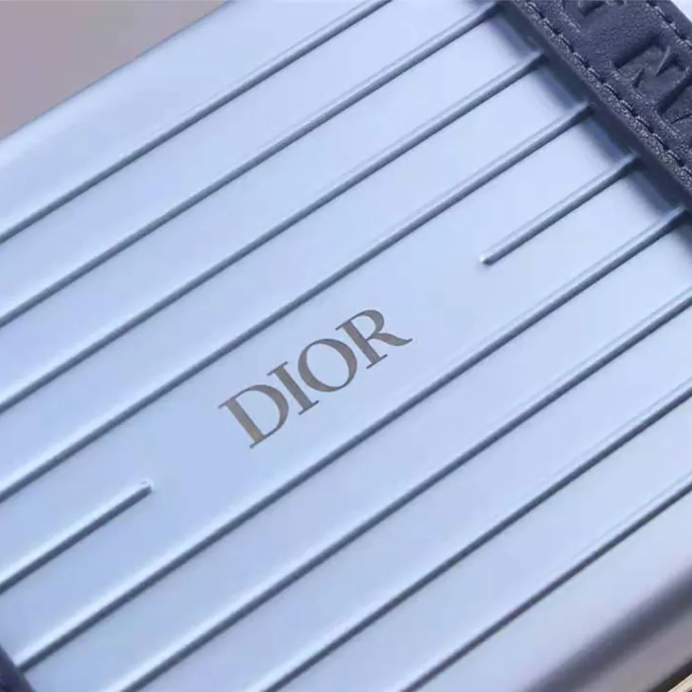 Dior Dior and Rimowa Personal Clutch Aluminum and Grained Calfskin for Men in Blue Dior Dior and Rimowa Personal Clutch Aluminum and Grained Calfskin for Men in Blue