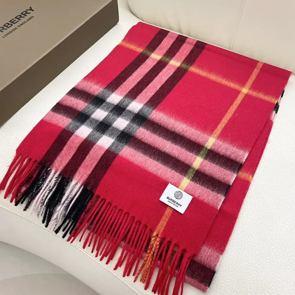 Burberry Check Cashmere Scarf for Unisex in Red Burberry Check Cashmere Scarf for Unisex in Red
