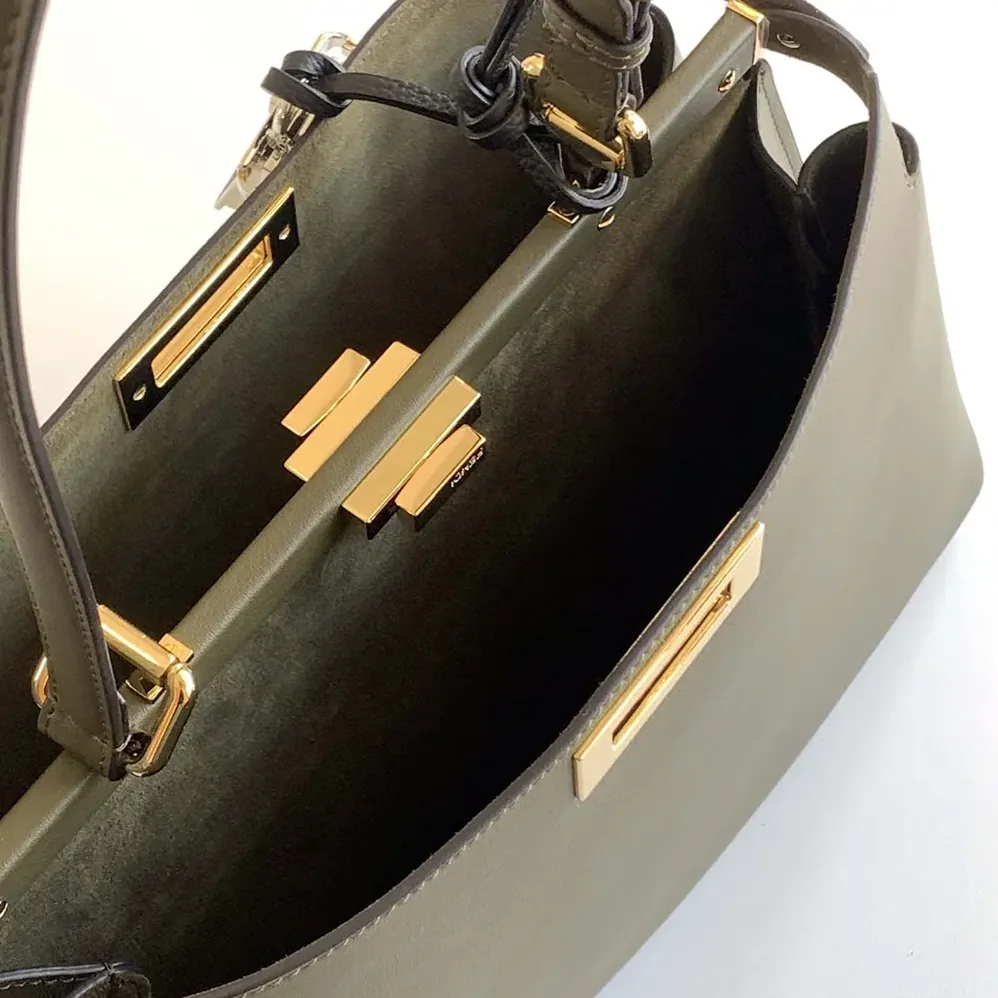 Fendi Peekaboo Soft Large Green Leather Bag for Women