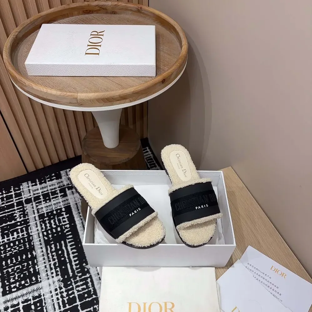Dior Dway Slide Black Calfskin and Embroidered Cotton for Women Dior Dway Slide Black Calfskin and Embroidered Cotton for Women
