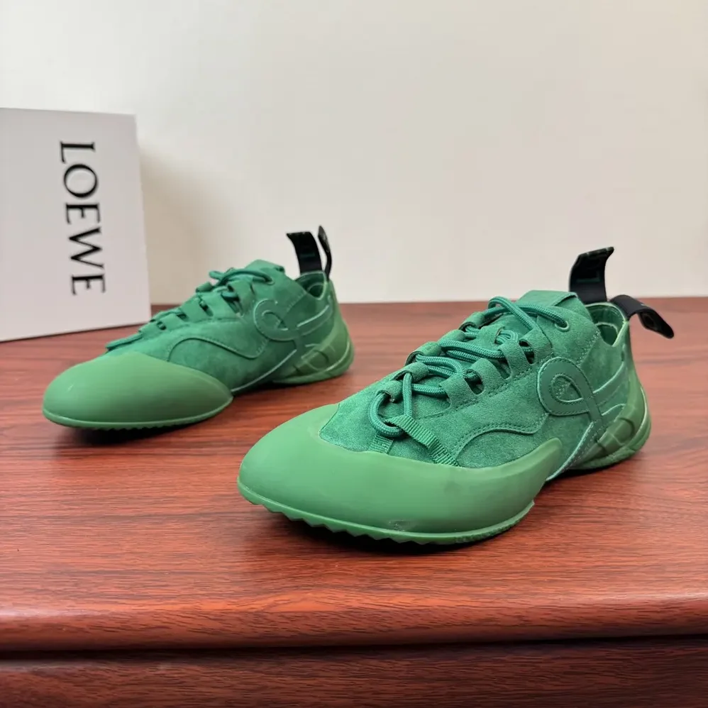 Loewe Grip Sneaker in Calfskin Suede for Unisex in Jungle Green