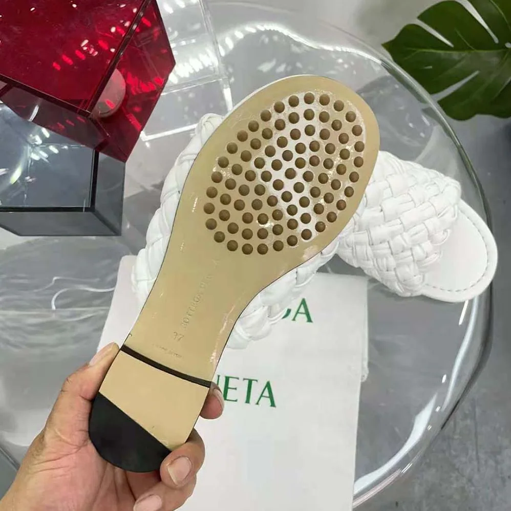 Bottega Veneta Dot Wave Intreccio Pleated Leather Flat Sandals for Women in White