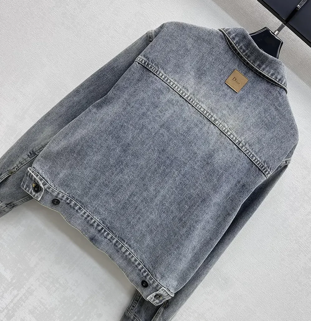 Dior Médaillon Cropped Jacket Blue Stonewashed Cotton Denim for Women Dior Médaillon Cropped Jacket Blue Stonewashed Cotton Denim for Women