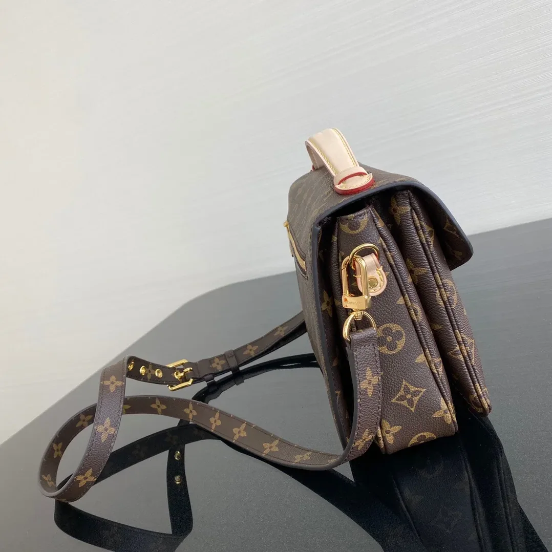 Louis Vuitton Pochette Metis Shoulder Bag / Brown Monogram Canvas Gold Hardware