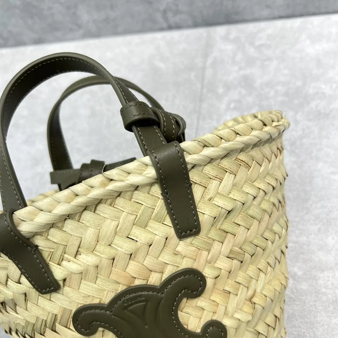 Celine Teen Triomphe Classic Pannier Tote Dark Green / Celine Teen Triomphe Classic Pannier Tote Dark Green /