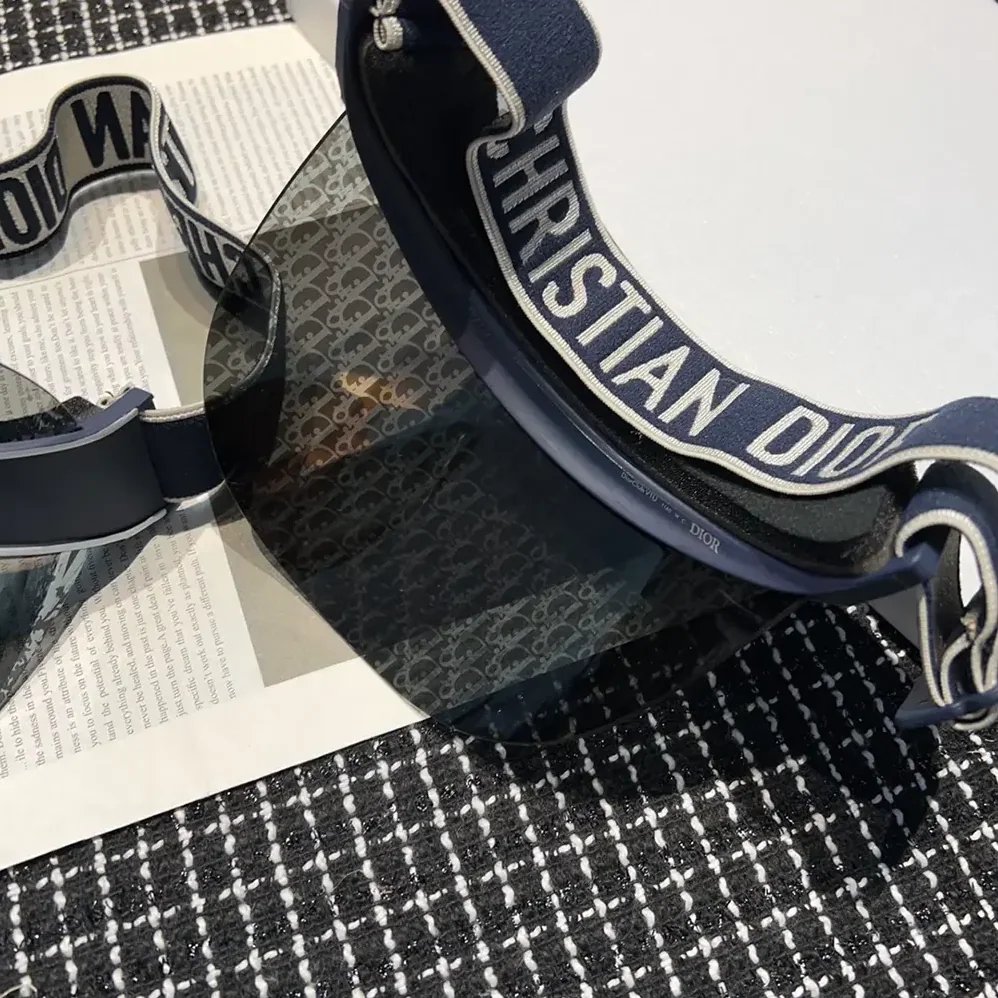 Dior DiorClub V1U Blue Dior Oblique Visor for Unisex