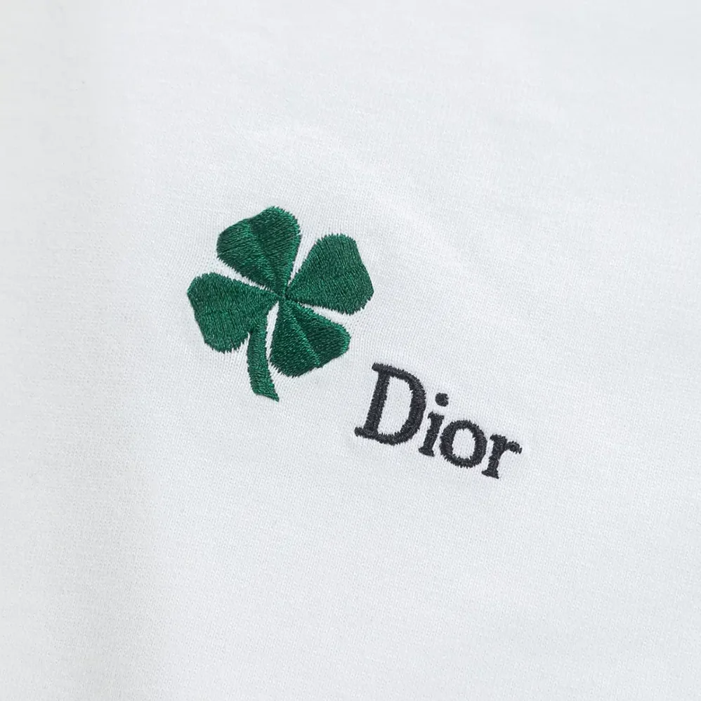 Dior T-Shirt with Dior Clover Embroidery Relaxed Fit White Cotton Jersey for Women Dior T-Shirt with Dior Clover Embroidery Relaxed Fit White Cotton Jersey for Women