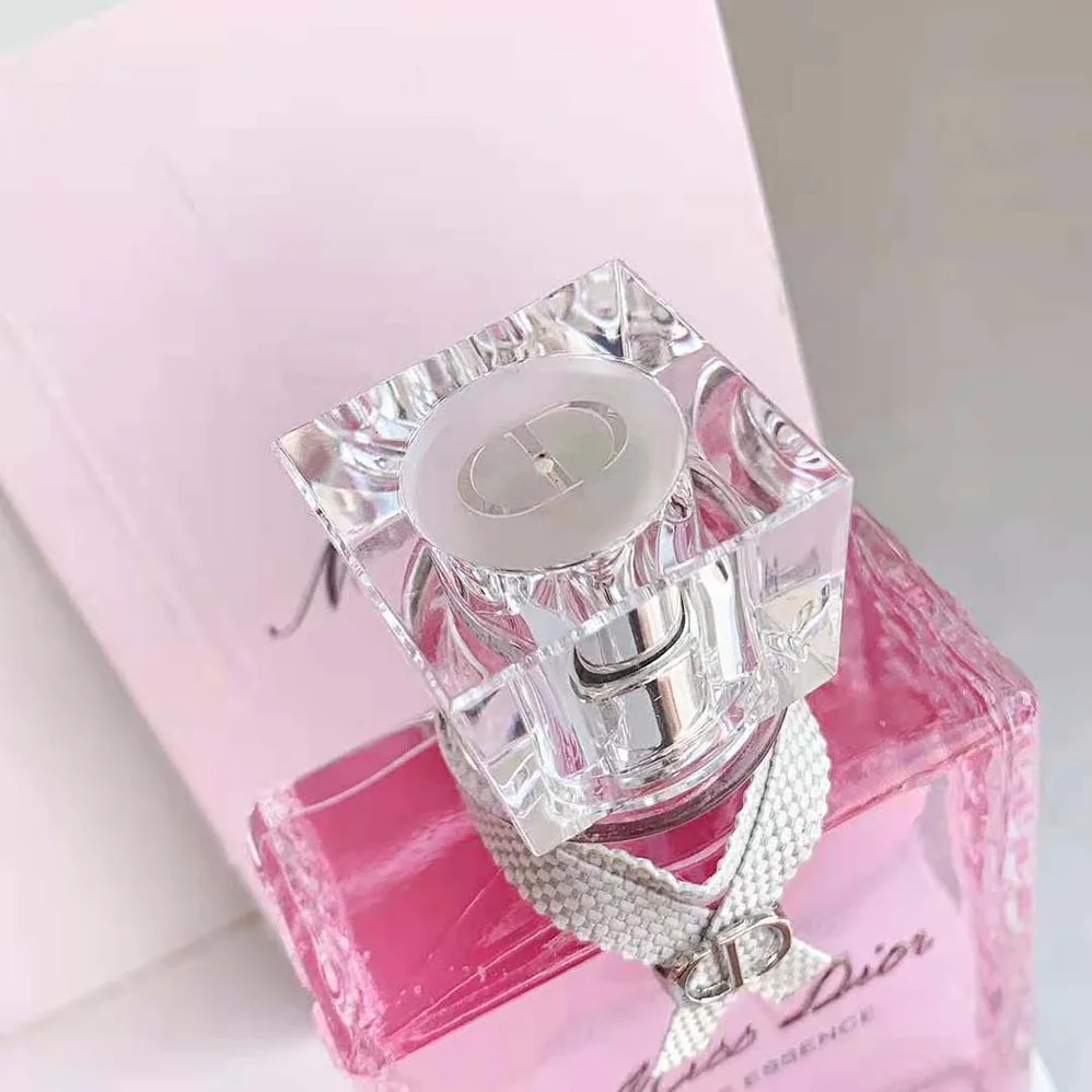 Dior Miss Dior Rose Essence Eau de Toilette – Fresh, Floral and Woody Notes 100 ml for Women Dior Miss Dior Rose Essence Eau de Toilette – Fresh, Floral and Woody Notes 100 ml for Women