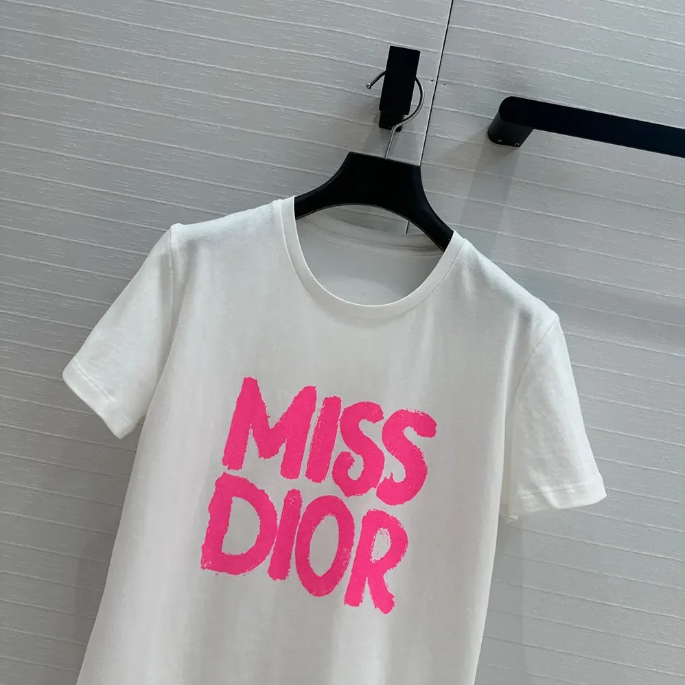 Dior Miss Dior T-Shirt White Cotton Jersey with Bright Pink Miss Dior Graffiti Motif for Men Dior Miss Dior T-Shirt White Cotton Jersey with Bright Pink Miss Dior Graffiti Motif for Men