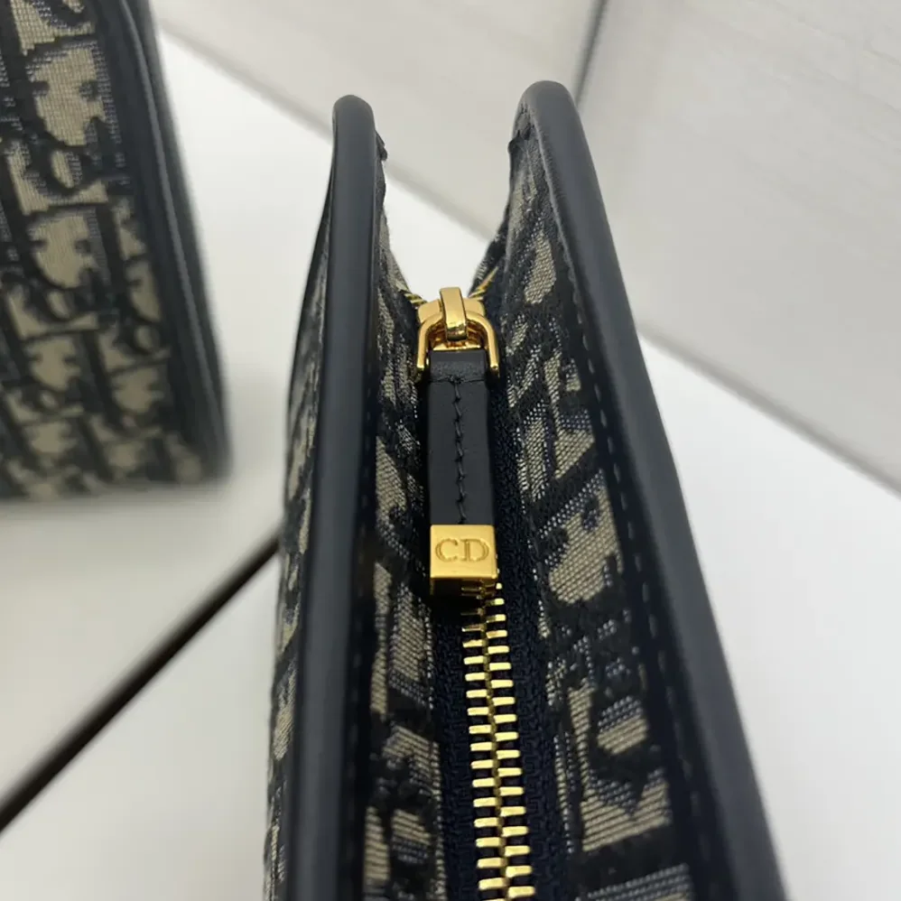 Dior 30 Montaigne Dea Pouch Blue Dior Oblique Jacquard for Women Dior 30 Montaigne Dea Pouch Blue Dior Oblique Jacquard for Women